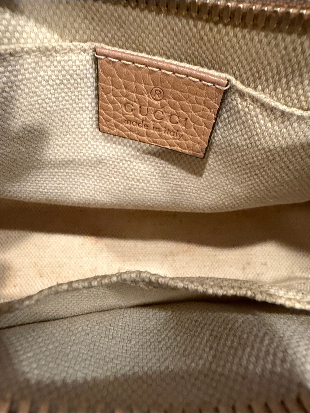 Gucci Tan Pebbled Leather Soho Disco Crossbody with Tassel - Picture 5 of 7